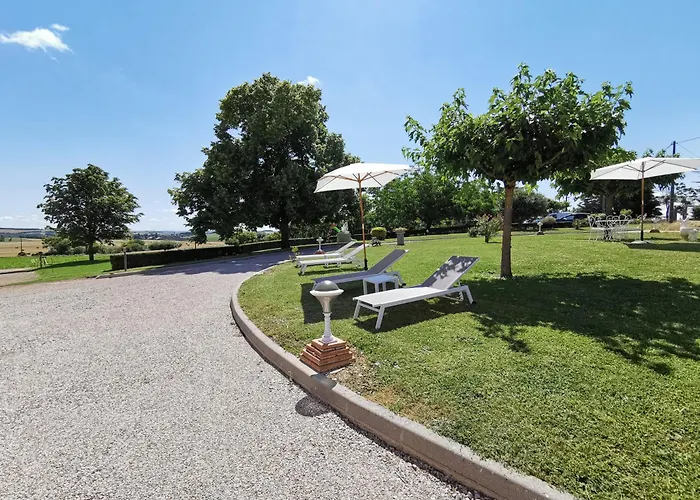 بيت للعطل D'hote Au Domaine De Vizols *