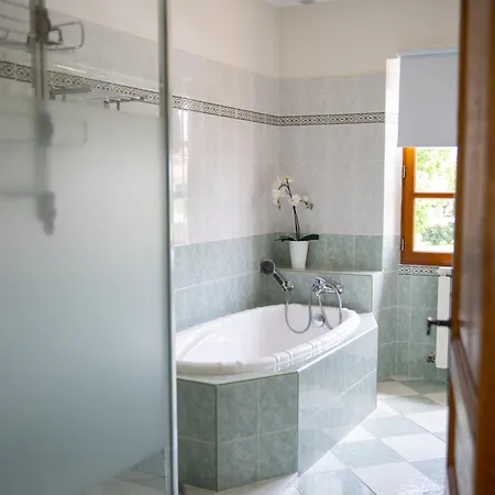 D'hote Au Domaine De Vizols